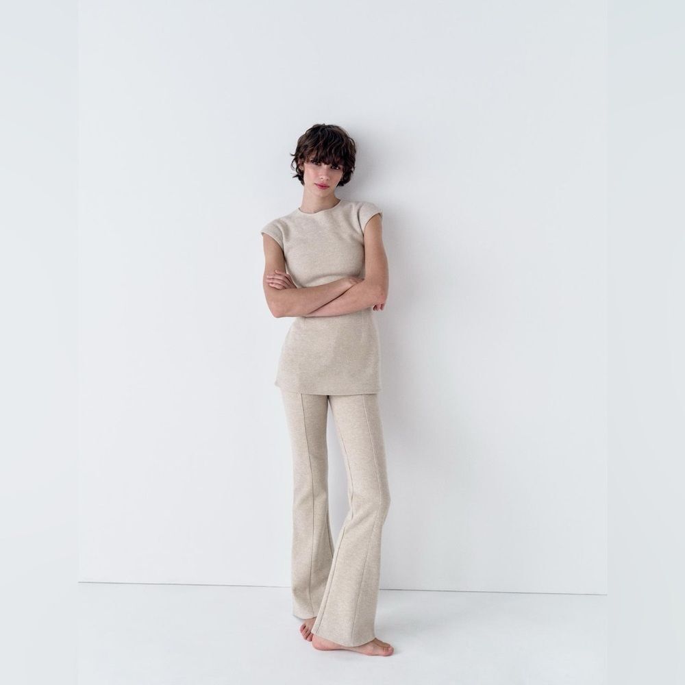ZARA Women's 2PC Set Cream  Fitted Ribbed Top & Flared Rib Sweater Pants - Large